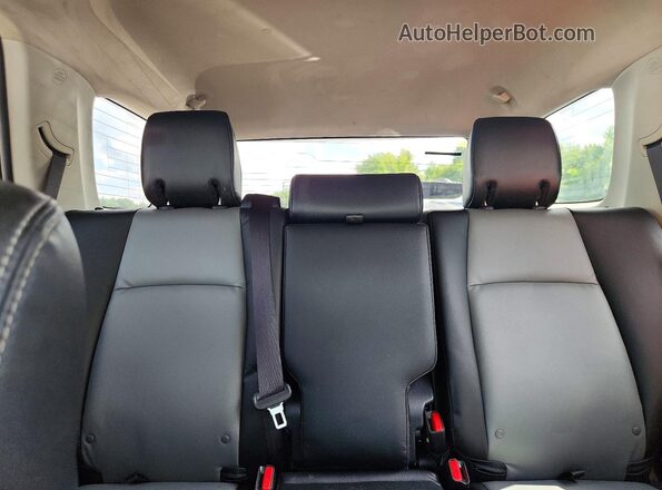 JTEBU5JR4G5388396 2016 TOYOTA 4RUNNER White Вид задньої частини салону