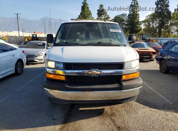 1GAZGMFG2K1278130 2019 CHEVROLET EXPRESS White Вид ззаду