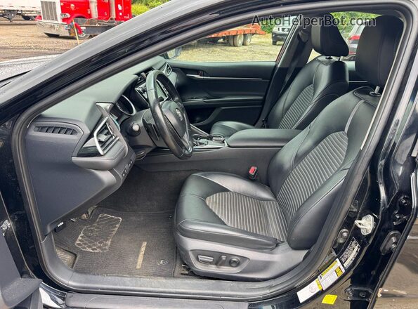 4T1B11HK2JU552249 2018 TOYOTA CAMRY Black ძრავის განყოფილების ხედი