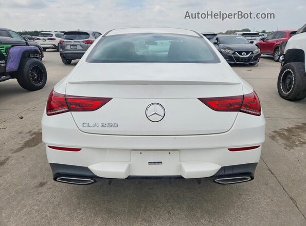 W1K5J4GB4MN153805 2021 MERCEDES-BENZ CLA-CLASS White Front interior view