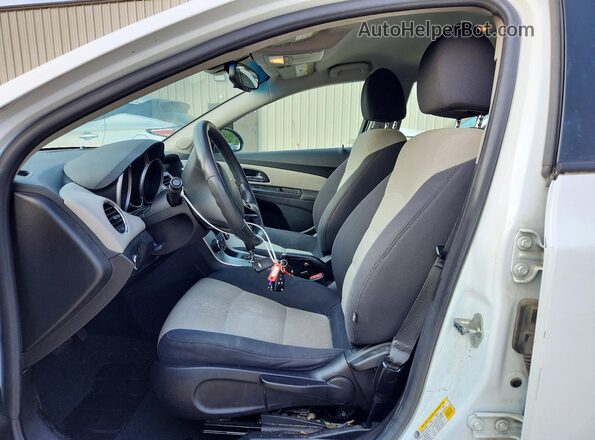 1G1PC5SG4G7217364 2016 CHEVROLET CRUZE White Dashboard view