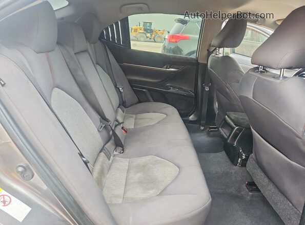 4T1B11HK6JU017604 2018 TOYOTA CAMRY Серый Вид задней части салона