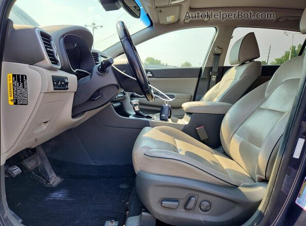 KNDPNCAC0H7152700 2017 KIA SPORTAGE Blue Widok deski rozdzielczej
