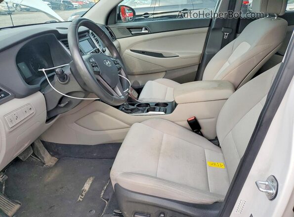 KM8J3CA2XHU396435 2017 HYUNDAI TUCSON White Вид панелі приладів