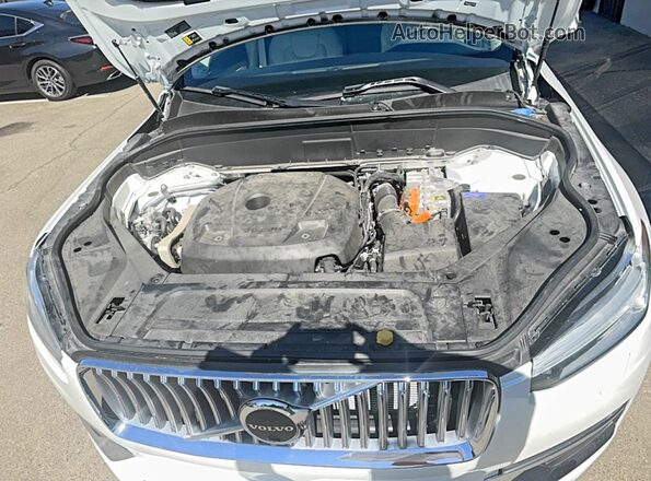 YV4H60PE4S1316384 2025 VOLVO XC90 Белый Вид панели приборов
