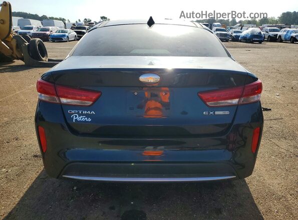 KNAGU4LE2J5022620 2018 KIA OPTIMA Charcoal Front interior view