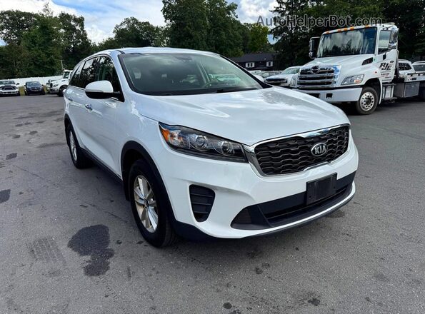 5XYPGDA31KG450666 2019 KIA SORENTO White Widok z przodu