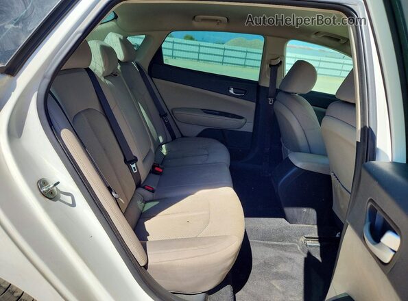 KNAGT4L34G5101006 2016 KIA OPTIMA White Вид задньої частини салону