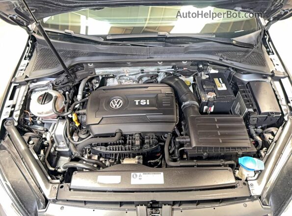 3VWH17AU3HM538840 2017 VOLKSWAGEN GOLF Gray Вид панелі приладів