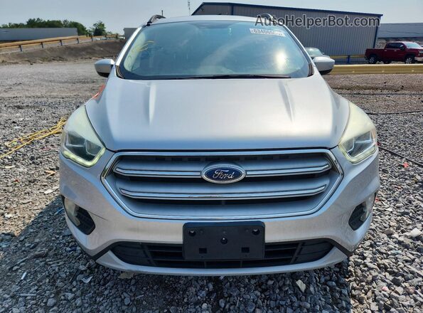 1FMCU9HD2JUA26666 2018 FORD ESCAPE Silver უკანა ხედი