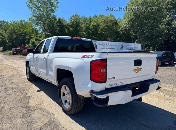 1GCVKREC3JZ211889 2018 CHEVROLET SILVERADO White Передня права чверть