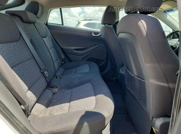 KMHC65LC0KU136747 2019 HYUNDAI IONIQ Белый Вид задней части салона