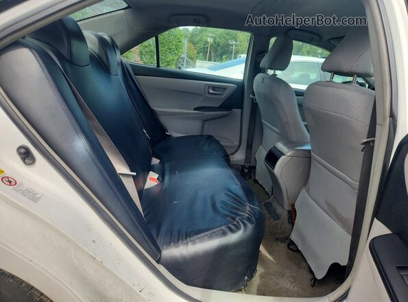 4T1BD1FK8HU217467 2017 TOYOTA CAMRY Белый Вид задней части салона
