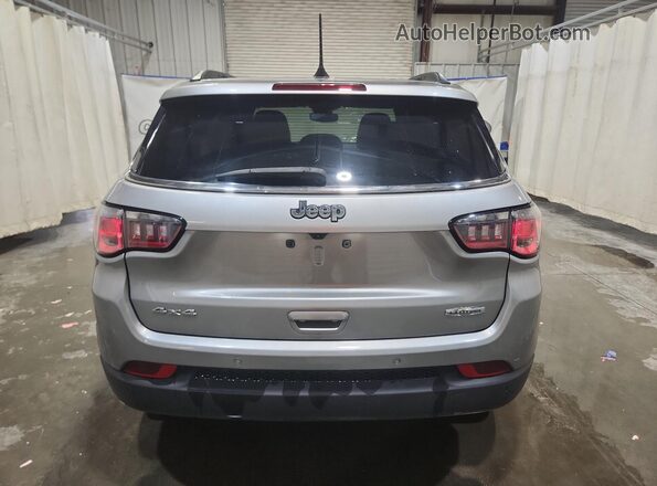 3C4NJDBN9PT564519 2023 JEEP COMPASS Серебряный 
