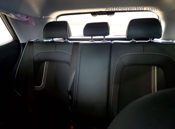 KMHRC8A31SU404356 2025 HYUNDAI VENUE Gray Rear interior view