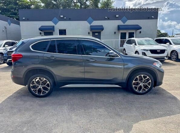 WBXJG7C0XL5P55560 2020 BMW X1 Gray Vista interior de 360 grados