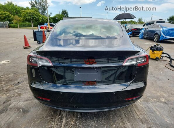5YJ3E1EA6KF398213 2019 TESLA MODEL Black Vista interior delantera