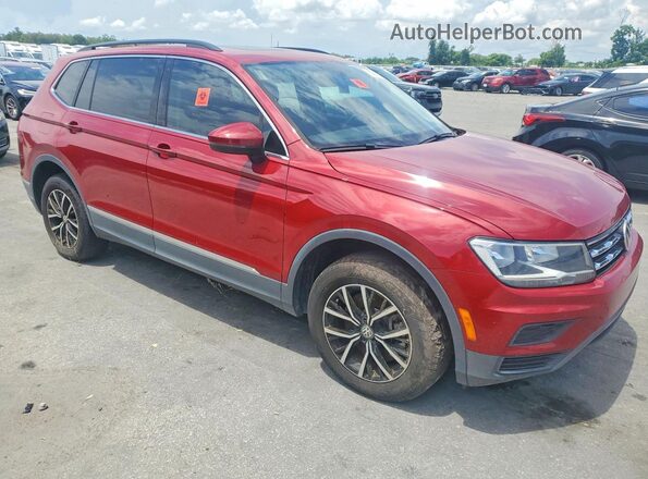 3VV3B7AXXMM031689 2021 VOLKSWAGEN TIGUAN Красный Вид спереди