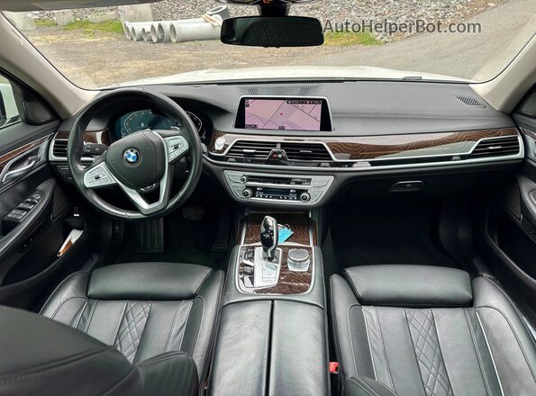 WBA7U2C03MCG37401 2021 BMW 7 SERIES White Սալոնի դիմացի տեսք