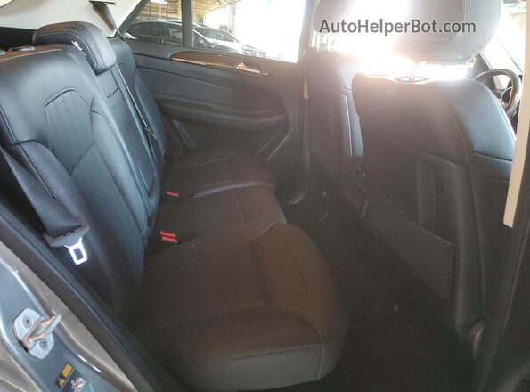 4JGDA0EB1GA707780 2016 MERCEDES-BENZ GLE Gray Widok tylnych siedzeń