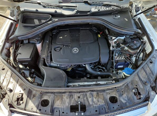 4JGDA5HB0HA850035 2017 MERCEDES-BENZ GLE White Vista del compartimento del motor