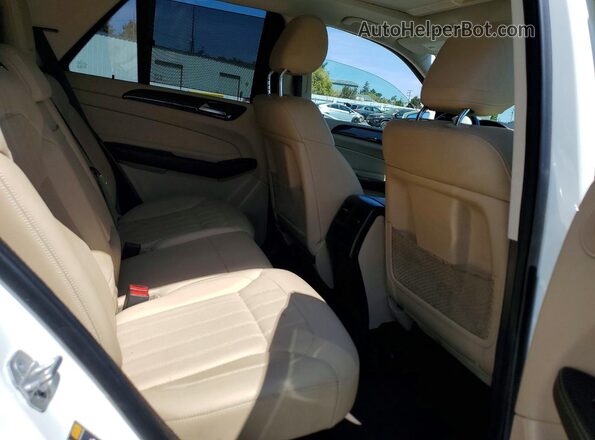 4JGDA5HB0HA877252 2017 MERCEDES-BENZ GLE White Widok tylnych siedzeń