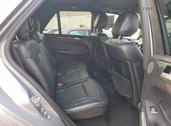 4JGDA5HB1GA745664 2016 MERCEDES-BENZ GLE Серебряный Вид задней части салона