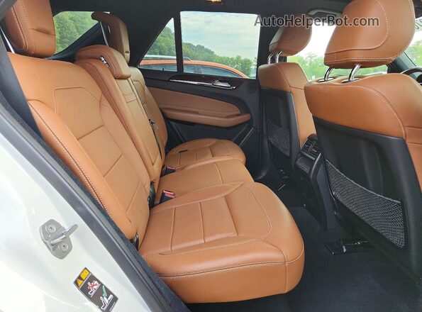 4JGDA5HB3JB075181 2018 MERCEDES-BENZ GLE White Rear interior view