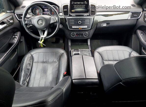 4JGDA5HB3JB158853 2018 MERCEDES-BENZ GLE Black Vista del salpicadero