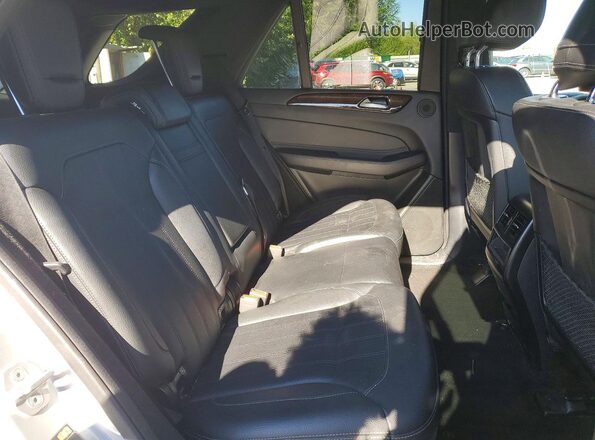4JGDA5HB4HA941308 2017 MERCEDES-BENZ GLE Silver Rear interior view