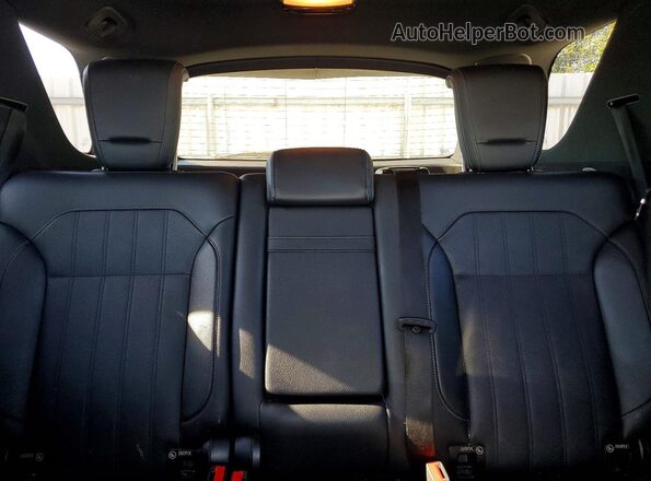 4JGDA5HB4HA941308 2017 MERCEDES-BENZ GLE Silver Rear seats view