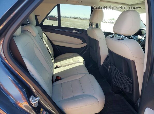 4JGDA5HB5GA733386 2016 MERCEDES-BENZ GLE Gray Вид задньої частини салону