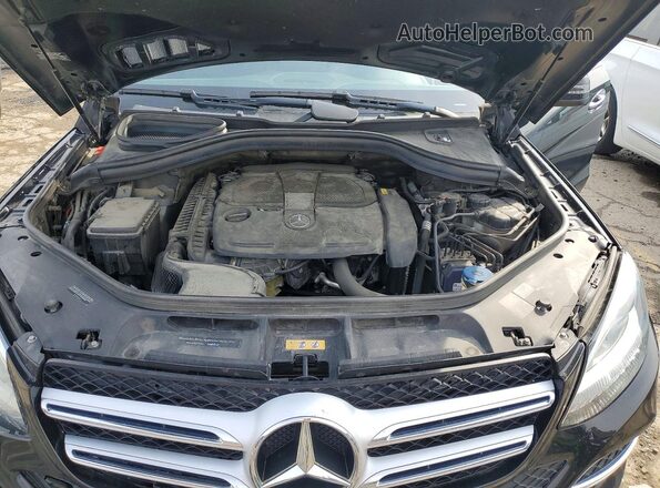 4JGDA5HB7HA816643 2017 MERCEDES-BENZ GLE Black Widok komory silnika