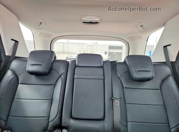 4JGDA5HB8HA815016 2017 MERCEDES-BENZ GLE Silver Rear seats view
