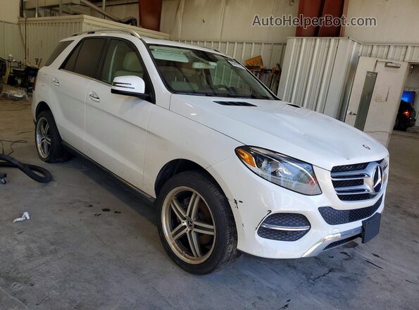4JGDA5HB9HA945533 2017 MERCEDES-BENZ GLE Белый Передняя правая четверть