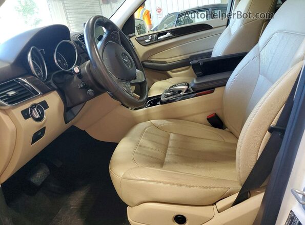 4JGDA5HB9HA945533 2017 MERCEDES-BENZ GLE Белый Вид салона спереди