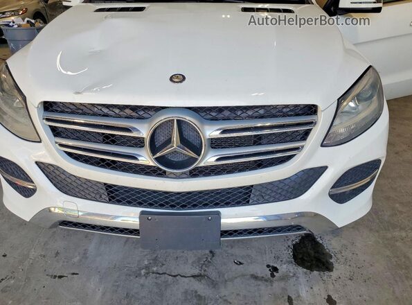 4JGDA5HB9HA945533 2017 MERCEDES-BENZ GLE Белый Вид подкапотного пространства