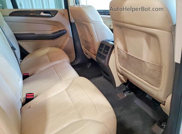 4JGDA5HB9HA945533 2017 MERCEDES-BENZ GLE Белый Вид задней части салона