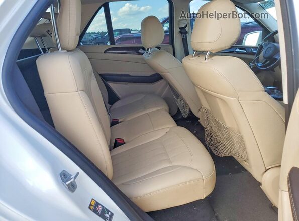 4JGDA5JB0GA785504 2016 MERCEDES-BENZ GLE White Սալոնի հետևի տեսք