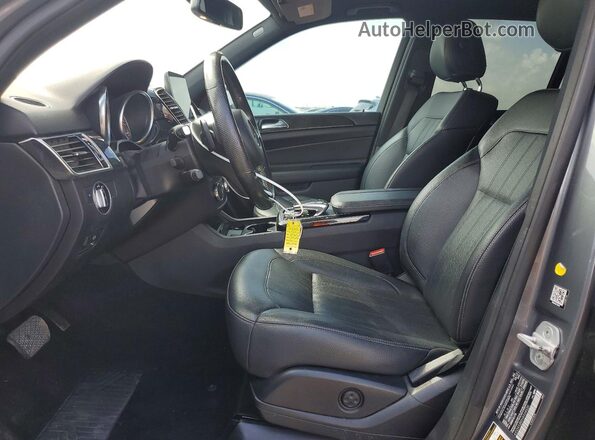 4JGDA5JB0HA939520 2017 MERCEDES-BENZ GLE Gray Vista interior delantera