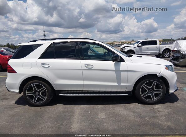 4JGDA5JB0HA990483 2017 MERCEDES-BENZ GLE 350 White Սալոնի հետևի տեսք
