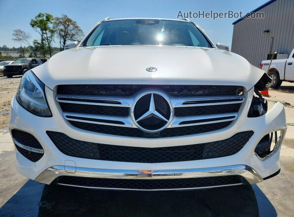 4JGDA5JB1JB147876 2018 MERCEDES-BENZ GLE White Widok z przodu