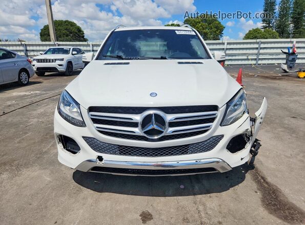 4JGDA5JB2HA905479 2017 MERCEDES-BENZ GLE White Widok z przodu