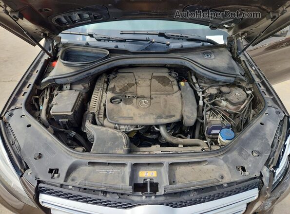 4JGDA5JB4HA981320 2017 MERCEDES-BENZ GLE Brown Vista del compartimento del motor