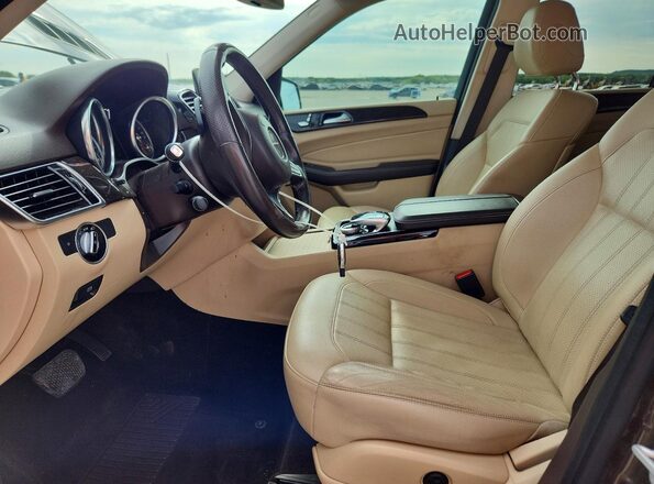 4JGDA5JB4HA981320 2017 MERCEDES-BENZ GLE Brown Vista interior delantera