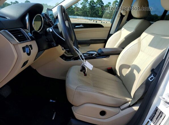 4JGDA5JB9HA950404 2017 MERCEDES-BENZ GLE White Widok wnętrza z przodu