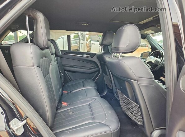 4JGDA5JBXGA766605 2016 MERCEDES-BENZ GLE Black Widok wnętrza z tyłu