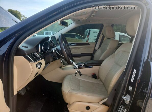 4JGDA5JBXHA832264 2017 MERCEDES-BENZ GLE Blue Widok wnętrza z przodu