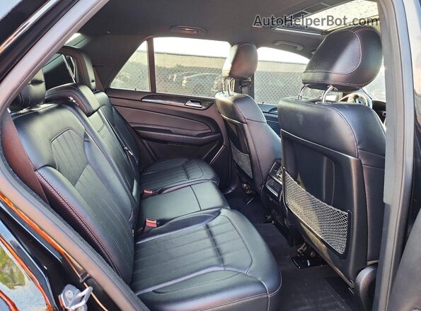 4JGDA5JBXJB178320 2018 MERCEDES-BENZ GLE Black Vista de los asientos traseros