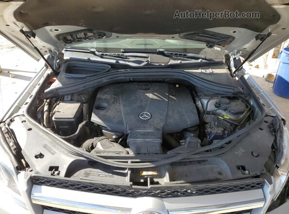 4JGDF2EE1GA674822 2016 MERCEDES-BENZ GL-CLASS Silver Vista interior trasera